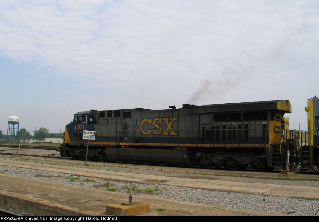 CSX 671